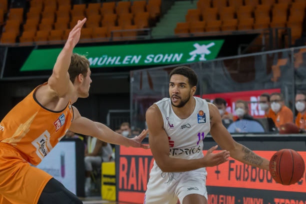 随着库里打 随着库里打