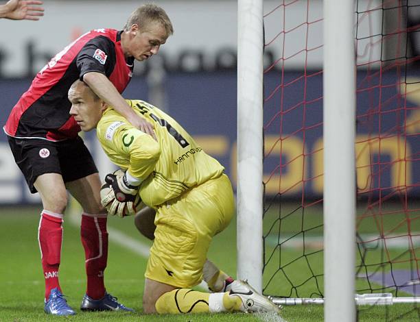 强队时维持 强队时维持