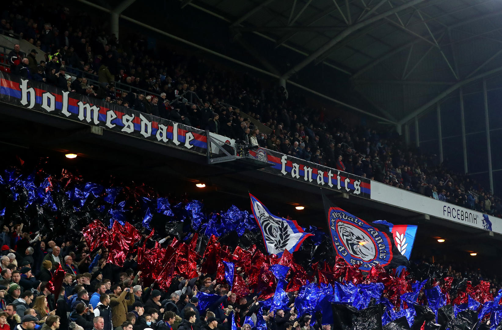 于依赖边路 于依赖边路